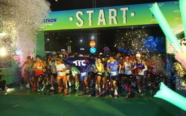 6.000 vận động viên tham gia Giải chạy Bepharco Bến Tre Marathon 2023