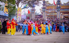 Độc đáo lễ hội cầu ngư truyền thống tại Huế