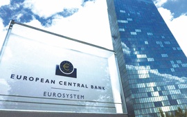 ECB tăng lãi suất cơ bản thêm 0,5%