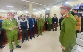 Bắt Giám đốc, Phó Giám đốc, một số cán bộ Trung tâm Đăng kiểm xe cơ giới tỉnh Nghệ An
