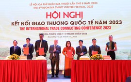 Thúc đẩy hợp tác tiêu thụ cà phê Việt