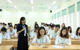 Tăng học phí bậc đại học: Các gia đình cần lưu ý cách tính của trường