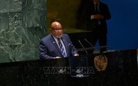 Nhà ngoại giao Trinidad và Togago được bầu làm Chủ tịch Đại hội đồng LHQ