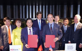 Đại học Fulbright Việt Nam và HDBank ký kết cung cấp vốn đối ứng