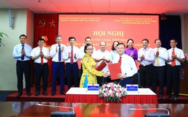 Đảng bộ EVNSPC chuyển giao về Đảng ủy Tập đoàn Điện lực Việt Nam