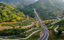 Thông xe toàn tuyến đường nối và cầu cạn cao nhất Việt Nam đi Sa Pa