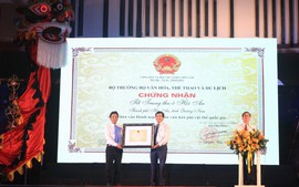 Hội An đón nhận danh hiệu Di sản văn hóa phi vật thể quốc gia Tết Trung thu