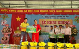 Phân bón Cà Mau tiếp tục chương trình Quỹ học bổng 'Hạt ngọc mùa vàng'
