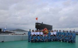Tàu ngầm 182 - Hà Nội xứng danh 'người anh cả' của lực lượng tàu ngầm Hải quân