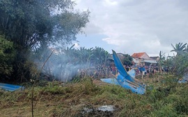 Bộ Quốc phòng thông tin về nguyên nhân ban đầu vụ máy bay rơi tại Quảng Nam