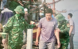 Quảng Bình khẩn trương tìm kiếm 11 ngư dân mất tích trên biển