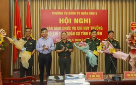 Bàn giao chức vụ Chỉ huy trưởng Bộ Chỉ huy Quân sự tỉnh Phú Yên