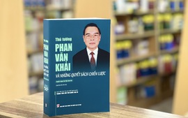 Tuyển chọn tài liệu lưu trữ về cố Thủ tướng Phan Văn Khải