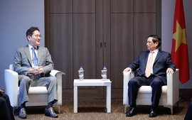 Thủ tướng tiếp Chủ tịch Samsung, hướng tới đột phá trong các lĩnh vực hợp tác mới