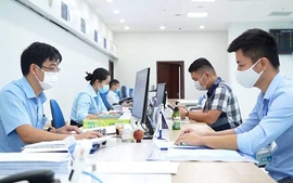 Sau kỷ luật bao lâu thì được xem xét thăng hạng, nâng ngạch?