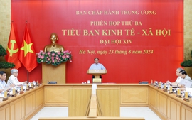 Thủ tướng chủ trì phiên họp thứ ba Tiểu ban Kinh tế - xã hội Đại hội XIV của Đảng