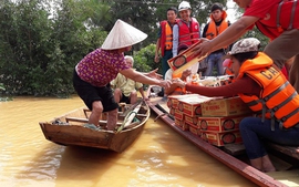 Hỗ trợ khẩn cấp khắc phục hậu quả mưa lũ, sạt lở đất tại 2 tỉnh