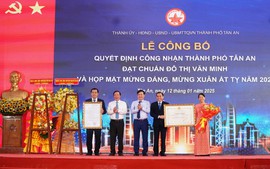 TP. Tân An nhận danh hiệu đạt chuẩn đô thị văn minh đầu tiên trong cả nước