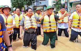 Con đê mềm của niềm tin
