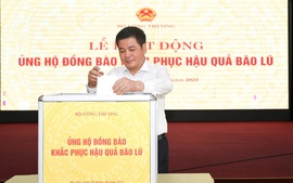 Bộ Công Thương quyên góp gần 1 tỷ đồng ủng hộ đồng bào khắc phục hậu quả bão lũ