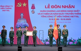 Viettel Telecom nhận Huân chương Lao động hạng Nhất