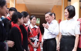 Sau lũ, bình yên trở lại ngôi trường vùng cao