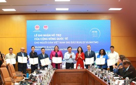 Khoảng 9,7 triệu USD hỗ trợ lụt bão cho người dân Việt Nam