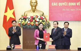 Chủ tịch Quốc hội Trần Thanh Mẫn chủ trì Lễ công bố các quyết định về công tác cán bộ