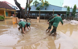 Thông báo Kết luận của Bộ Chính trị về khắc phục hậu quả bão số 12 và mưa, lũ