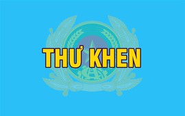 Biểu dương chiến công xuất sắc bắt giữ đối tượng dùng súng giết chết 3 người tại Đồng Nai