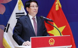 Chủ tịch nước Lương Cường gặp cộng đồng người Việt tại Hàn Quốc