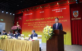 Làm rõ căn cứ lý luận, nền tảng cho việc hoàn thiện cấu trúc hệ thống pháp luật