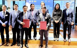 Phó Thủ tướng Nguyễn Chí Dũng: Tập hợp sức mạnh tri thức Việt Nam, xây dựng các dự án KHCN cụ thể