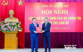 Đồng chí Nguyễn Khắc Thận giữ chức Bí thư Tỉnh ủy Nghệ An