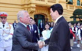 Chủ tịch nước Lương Cường chủ trì lễ đón chính thức Quốc vương Jordan