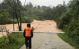 Quảng Trị: Hơn 1.400 hộ bị ngập, nhiều tuyến giao thông chia cắt, một người mất tích