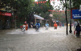 Miền Trung mưa lớn kéo dài, miền Bắc sắp đón đợt rét mạnh nhất từ đầu mùa