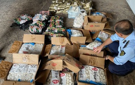 Tuyên Quang: Xử phạt cơ sở kinh doanh thực phẩm không rõ nguồn gốc