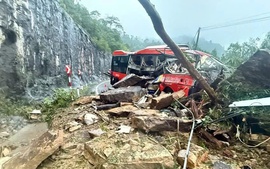 Sạt lở nghiêm trọng ở đèo Khánh Lê, 6 người tử vong, nhiều người bị thương