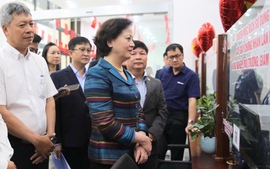 Phó Thủ tướng Phạm Thị Thanh Trà kiểm tra hoạt động Trung tâm phục vụ hành chính công phường Hải Châu, Đà Nẵng