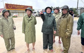 Phó Thủ tướng Hồ Quốc Dũng: Tập trung di dời dân, huy động tổng lực khắc phục chia cắt giao thông tại Đắk Lắk