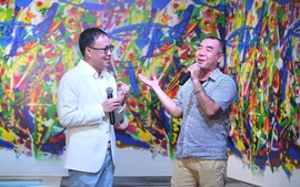 Nhà sưu tầm Phan Minh Thông 'bén duyên' cùng họa sĩ Đặng Phương Việt trong triển lãm 'Họa Cá'