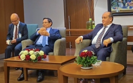 Hai Thủ tướng Việt Nam, Algeria làm việc với các doanh nghiệp để thúc đẩy các dự án cụ thể