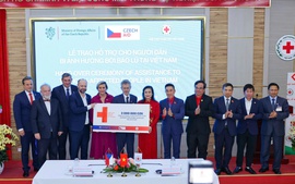 Hội Chữ thập đỏ Việt Nam tiếp nhận hỗ trợ bão lũ từ Cộng hòa Séc