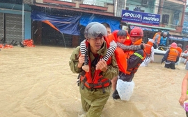 Hỗ trợ khẩn cấp 700 tỷ đồng cho các tỉnh: Khánh Hòa, Lâm Đồng, Gia Lai và Đắk Lắk khắc phục thiệt hại do mưa lũ