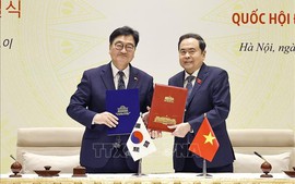 Chủ tịch Quốc hội Hàn Quốc kết thúc chuyến thăm chính thức Việt Nam