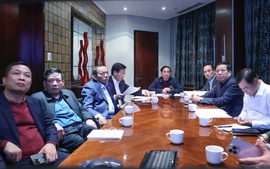 Từ Nam Phi, Thủ tướng chủ trì cuộc họp trực tuyến về ứng phó, khắc phục hậu quả mưa lũ