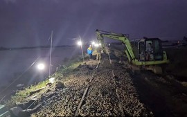 Dự kiến khôi phục tuyến đường sắt quốc gia vào sáng mai, 26/11