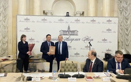 GS.VS. Châu Văn Minh nhận danh hiệu Viện sĩ Viện Hàn lâm Khoa học Nga