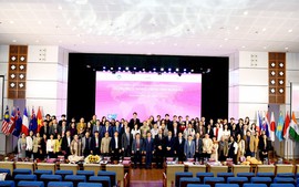 Tăng trưởng cao, Việt Nam cần sẵn sàng ứng phó thách thức